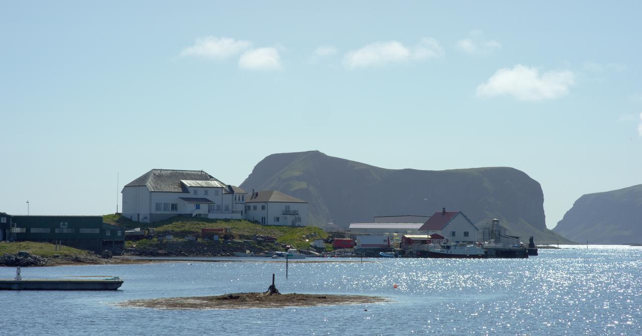 Hotel Fiskarheimen Havly, Røst Exterior foto